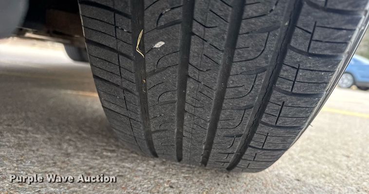 image for item NN9644 2010 Chrysler Sebring 