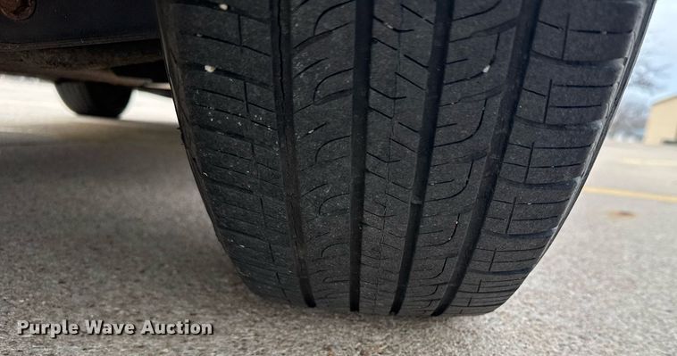 image for item NN9644 2010 Chrysler Sebring 