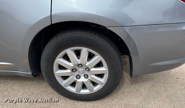 image for item NN9644 2010 Chrysler Sebring 