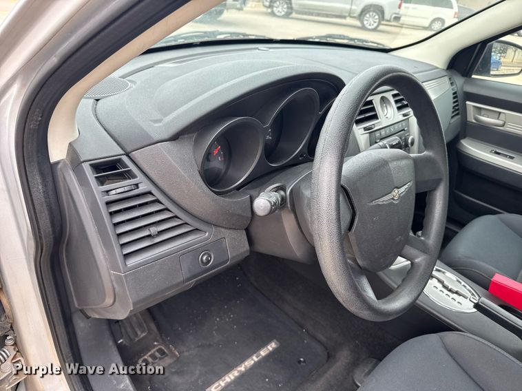 image for item NN9645 2010 Chrysler Sebring 