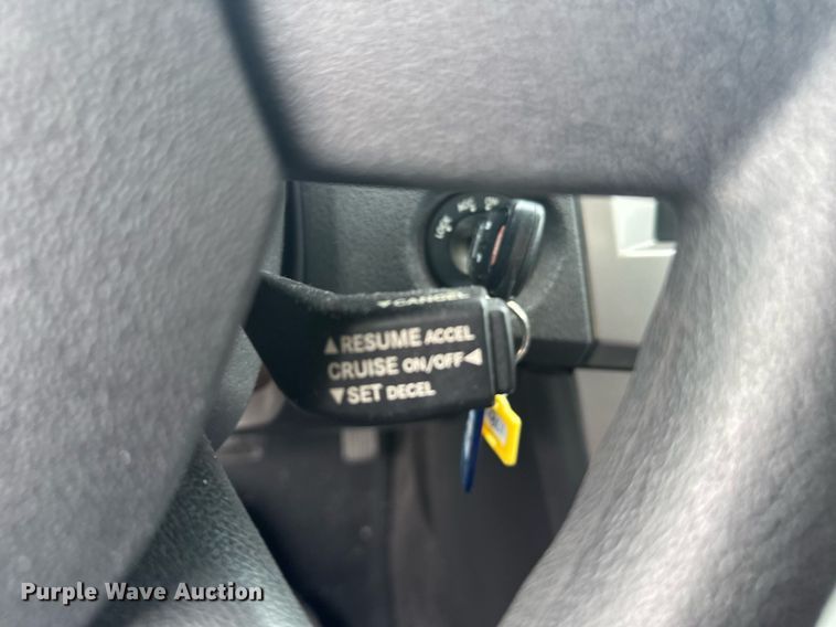 image for item NN9645 2010 Chrysler Sebring 