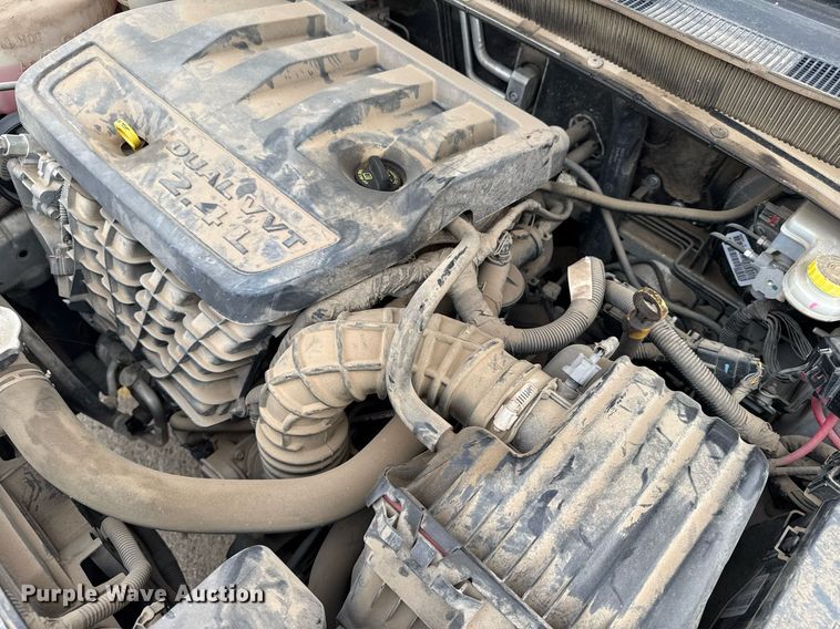 image for item NN9645 2010 Chrysler Sebring 