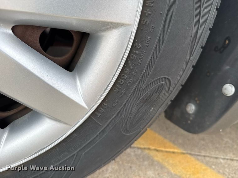 image for item NN9645 2010 Chrysler Sebring 