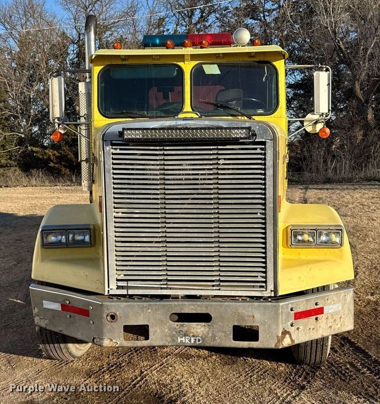 image for item NN9690 1987 Freightliner FLC water truck