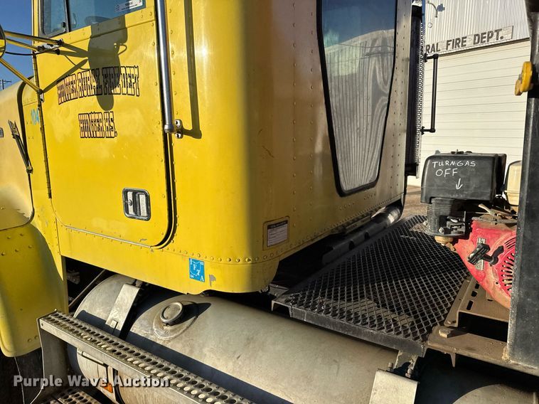 image for item NN9690 1987 Freightliner FLC water truck