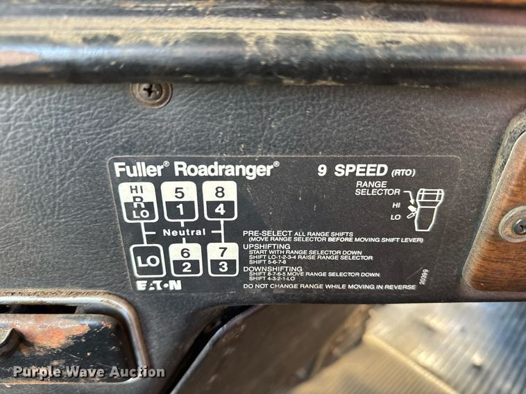 image for item NN9690 1987 Freightliner FLC water truck