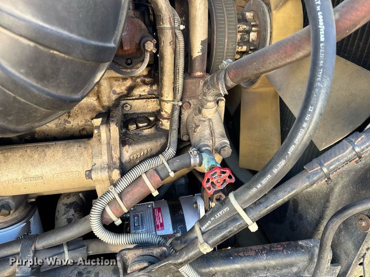 image for item NN9690 1987 Freightliner FLC water truck