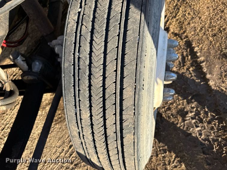 image for item NN9690 1987 Freightliner FLC water truck