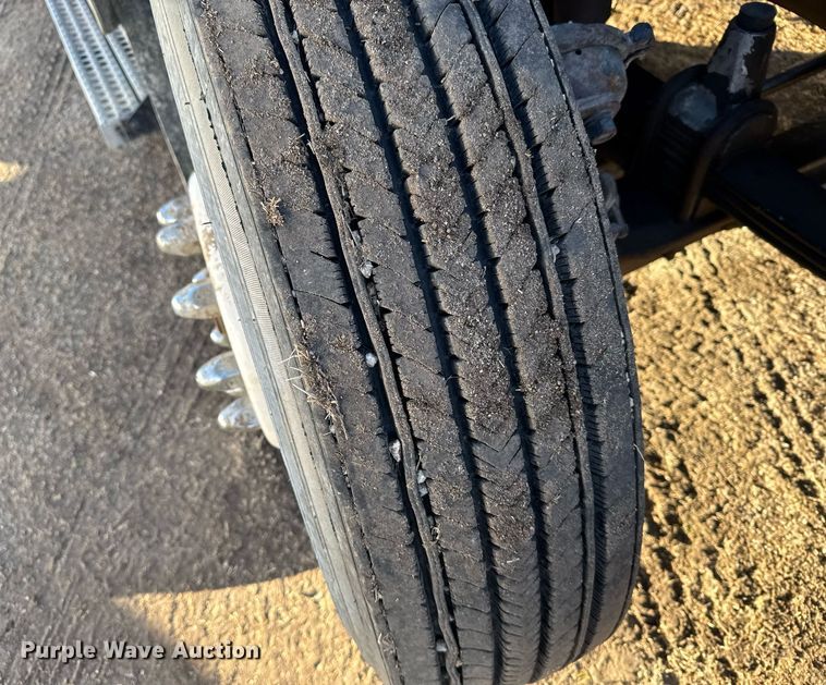 image for item NN9690 1987 Freightliner FLC water truck