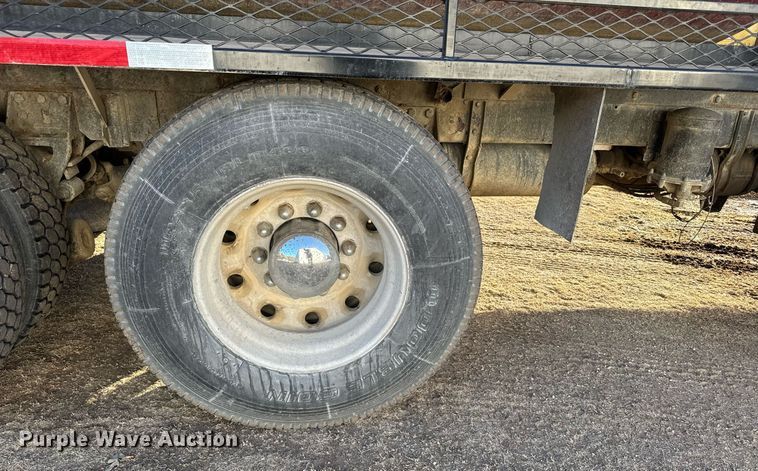 image for item NN9690 1987 Freightliner FLC water truck