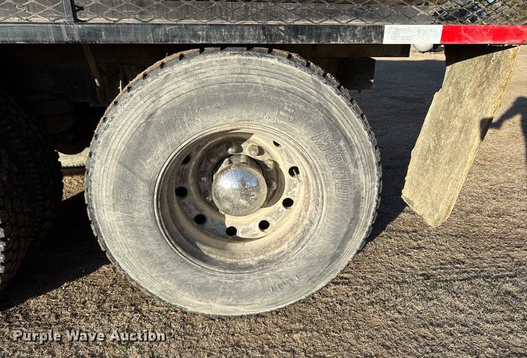 image for item NN9690 1987 Freightliner FLC water truck