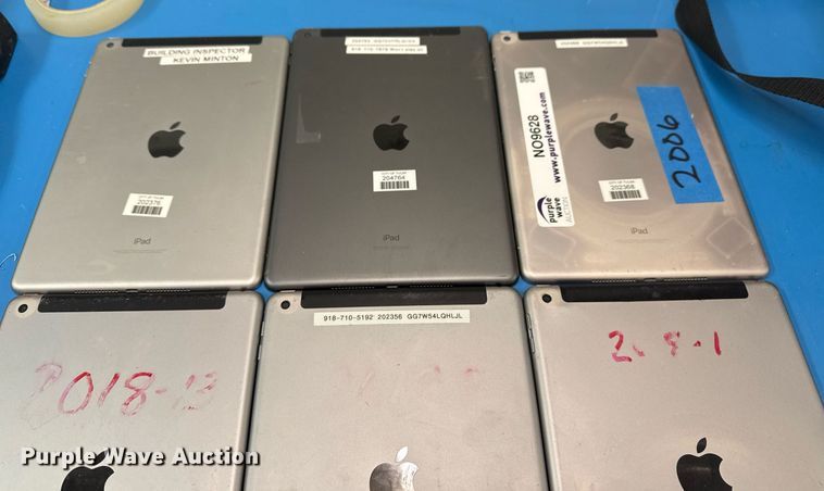 image for item NO9628 (8) Apple iPads