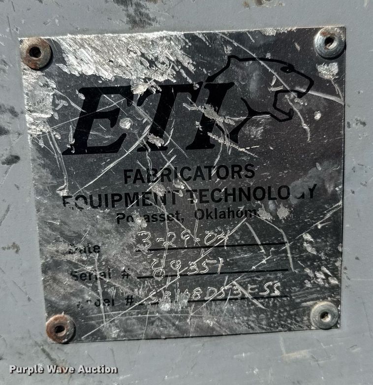 image for item NO9677 2004 Ford F450 Super Duty bucket truck