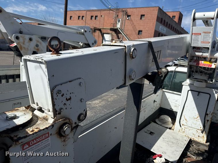 image for item NO9677 2004 Ford F450 Super Duty bucket truck