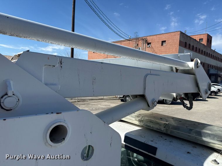 image for item NO9677 2004 Ford F450 Super Duty bucket truck