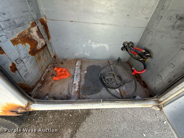 image for item NO9677 2004 Ford F450 Super Duty bucket truck