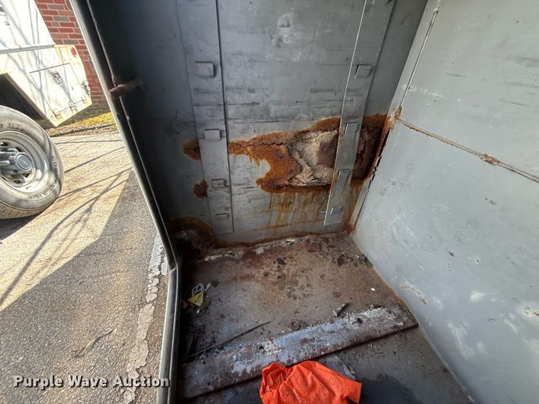 image for item NO9677 2004 Ford F450 Super Duty bucket truck