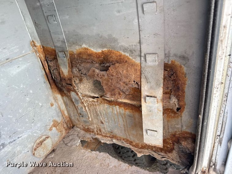 image for item NO9677 2004 Ford F450 Super Duty bucket truck