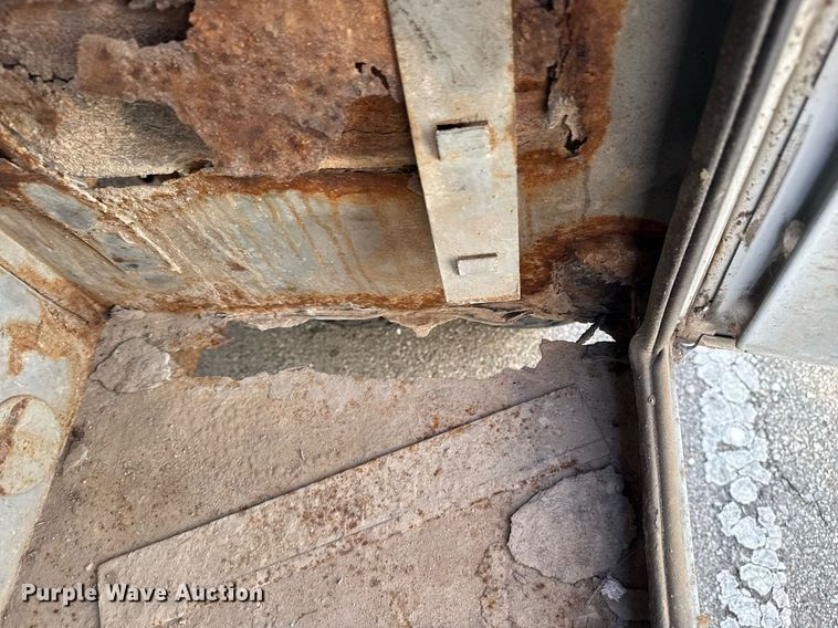 image for item NO9677 2004 Ford F450 Super Duty bucket truck