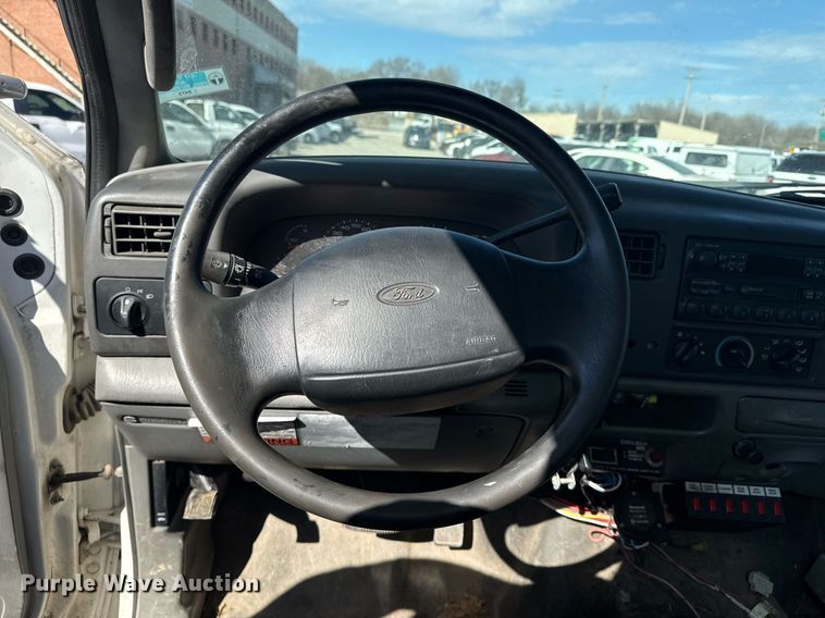 image for item NO9677 2004 Ford F450 Super Duty bucket truck