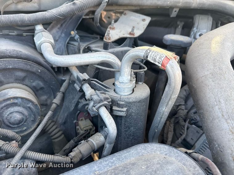 image for item NO9677 2004 Ford F450 Super Duty bucket truck