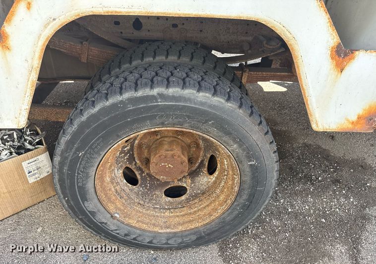 image for item NO9677 2004 Ford F450 Super Duty bucket truck