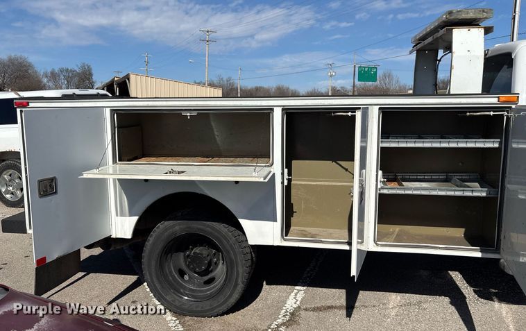 image for item NO9680 2010 Ford F450 Super Duty utility / service truck