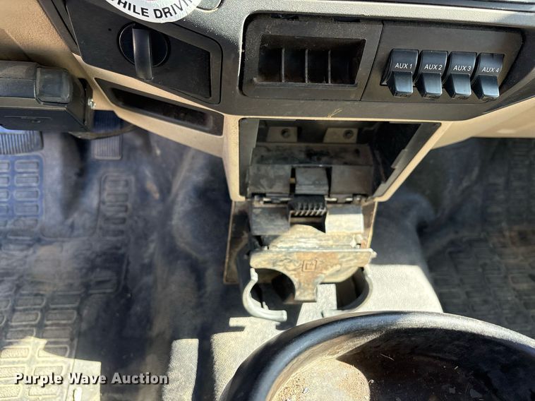 image for item NO9680 2010 Ford F450 Super Duty utility / service truck