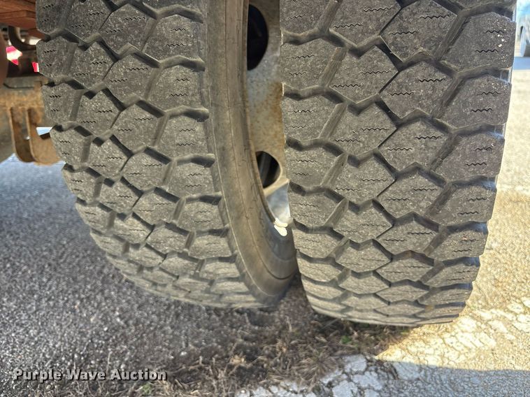 image for item NO9680 2010 Ford F450 Super Duty utility / service truck