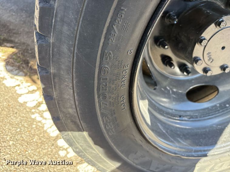 image for item NO9680 2010 Ford F450 Super Duty utility / service truck