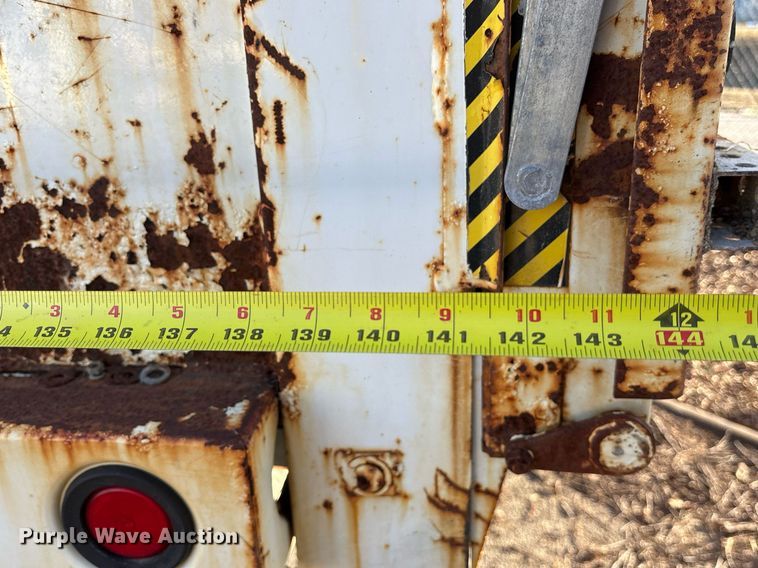 image for item NO9681 2006 Ford F450 Super Duty Crew Cab dump flatbed truck