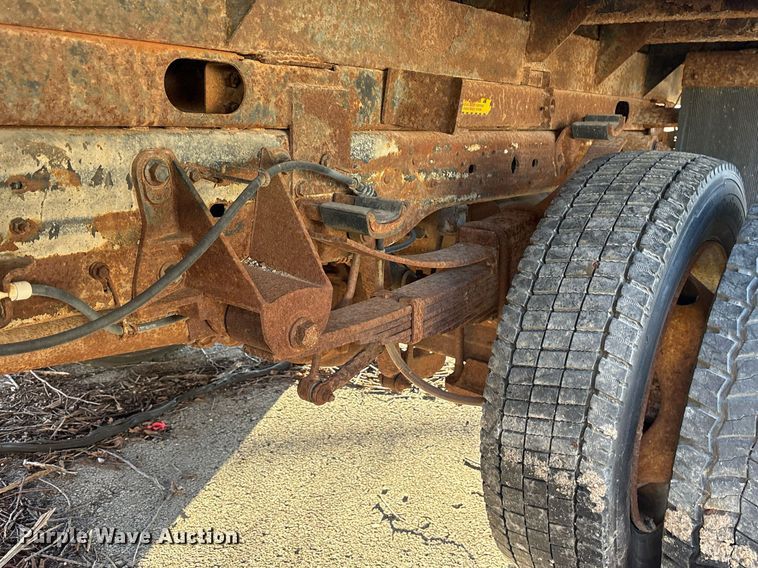 image for item NO9681 2006 Ford F450 Super Duty Crew Cab dump flatbed truck