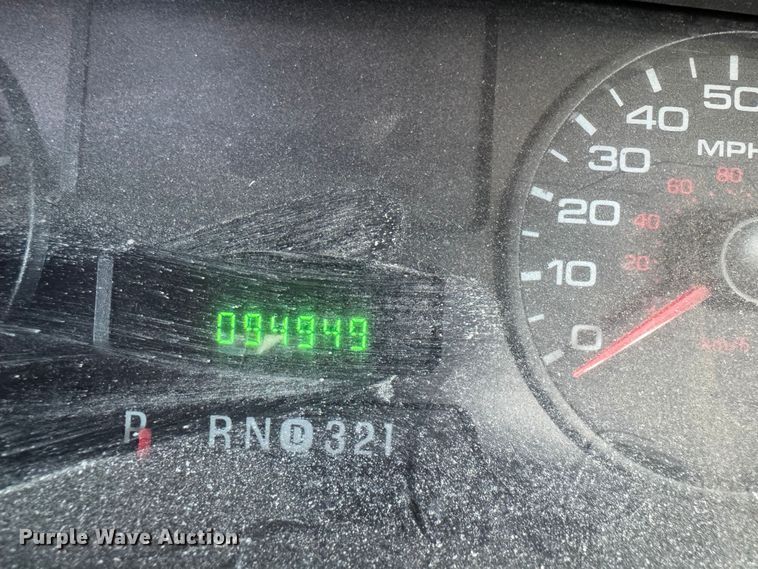 image for item NO9681 2006 Ford F450 Super Duty Crew Cab dump flatbed truck