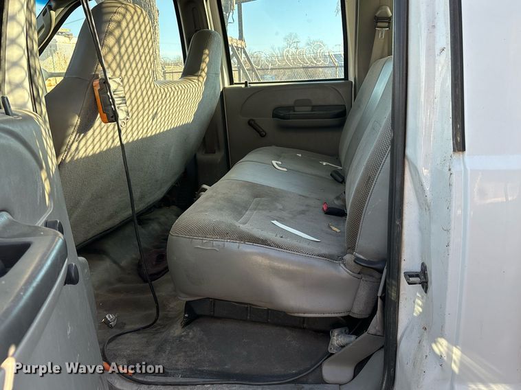 image for item NO9681 2006 Ford F450 Super Duty Crew Cab dump flatbed truck