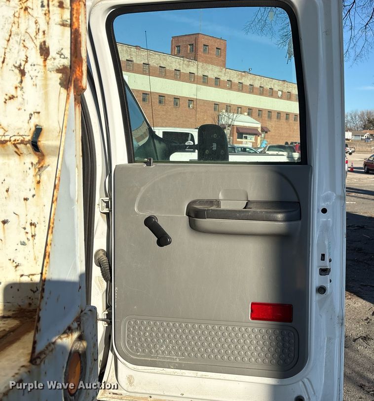 image for item NO9681 2006 Ford F450 Super Duty Crew Cab dump flatbed truck