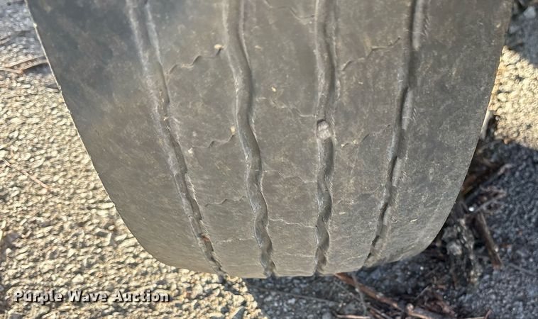 image for item NO9681 2006 Ford F450 Super Duty Crew Cab dump flatbed truck