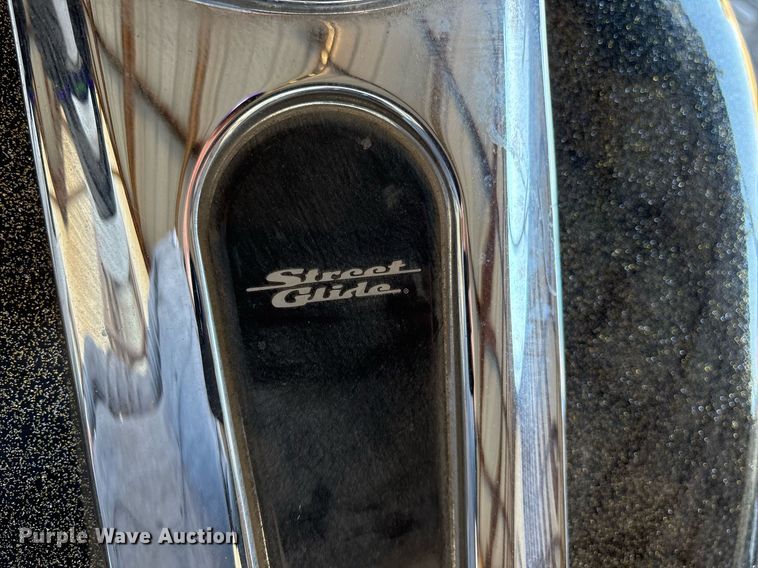 image for item NO9682 2016 Harley Davidson FLHX Street Glide motorcycle