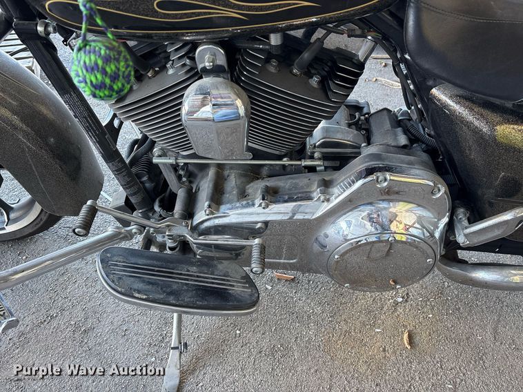 image for item NO9682 2016 Harley Davidson FLHX Street Glide motorcycle