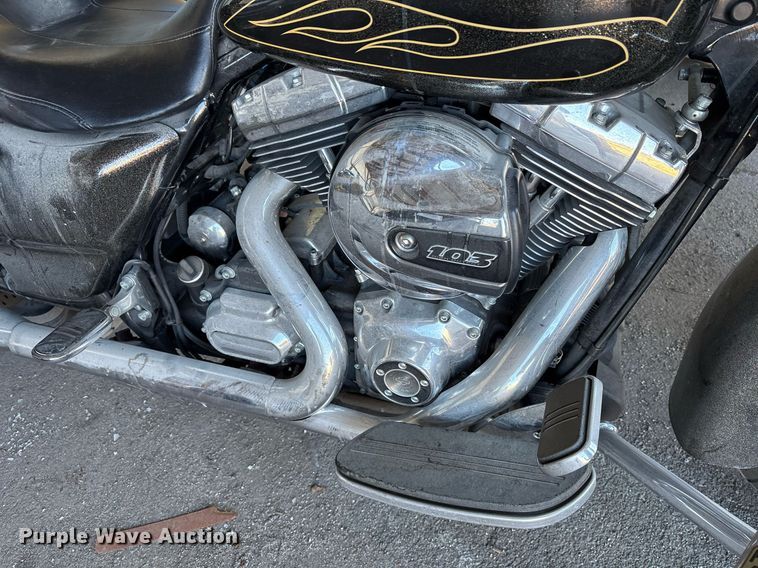 image for item NO9682 2016 Harley Davidson FLHX Street Glide motorcycle