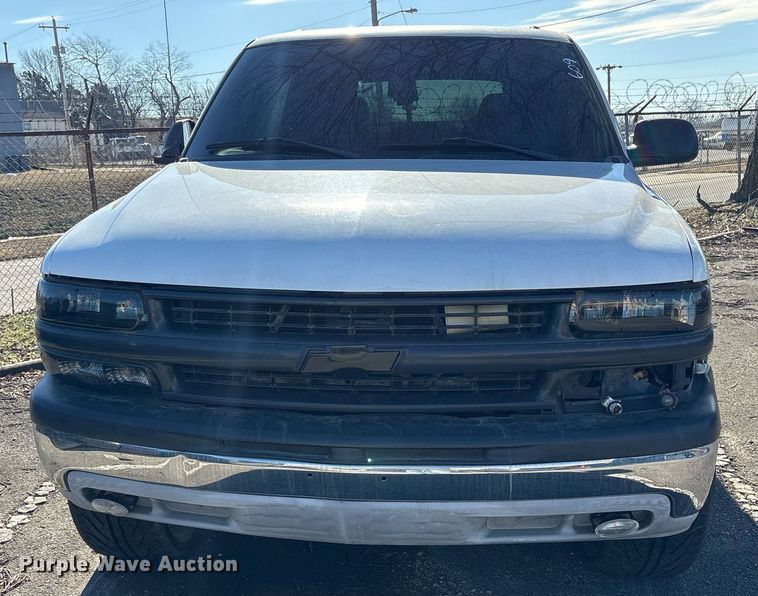 image for item NO9684 2004 Chevrolet Tahoe SUV