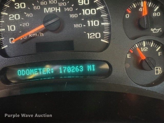 image for item NO9684 2004 Chevrolet Tahoe SUV