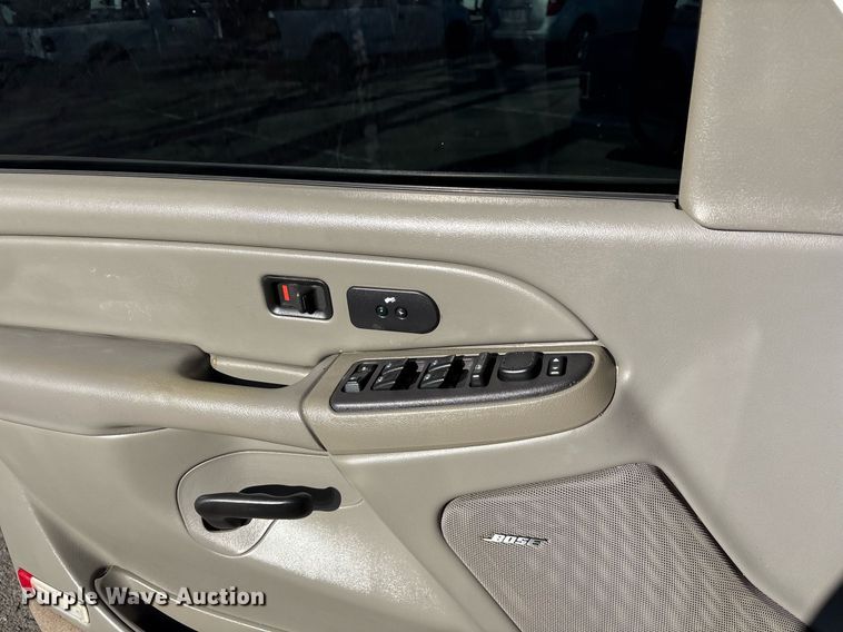 image for item NO9684 2004 Chevrolet Tahoe SUV