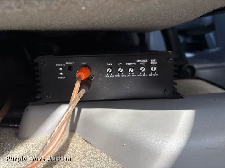 image for item NO9684 2004 Chevrolet Tahoe SUV