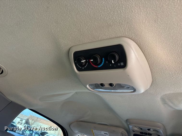 image for item NO9684 2004 Chevrolet Tahoe SUV