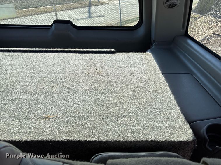 image for item NO9684 2004 Chevrolet Tahoe SUV