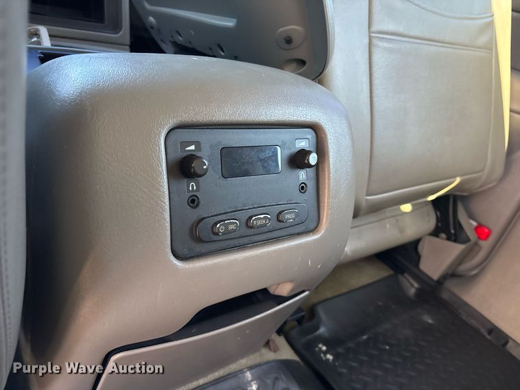 image for item NO9684 2004 Chevrolet Tahoe SUV