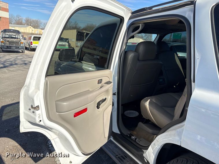 image for item NO9684 2004 Chevrolet Tahoe SUV