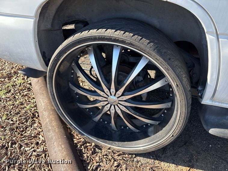 image for item NO9684 2004 Chevrolet Tahoe SUV