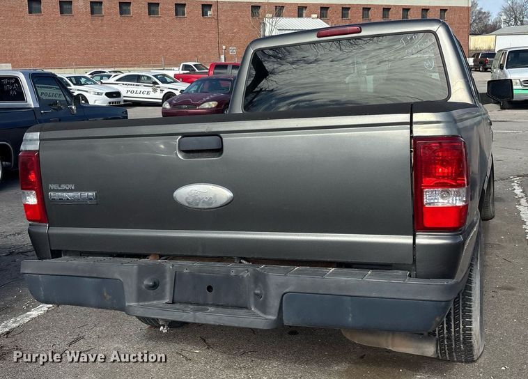 image for item NO9686 2006 Ford Ranger SuperCab pickup truck