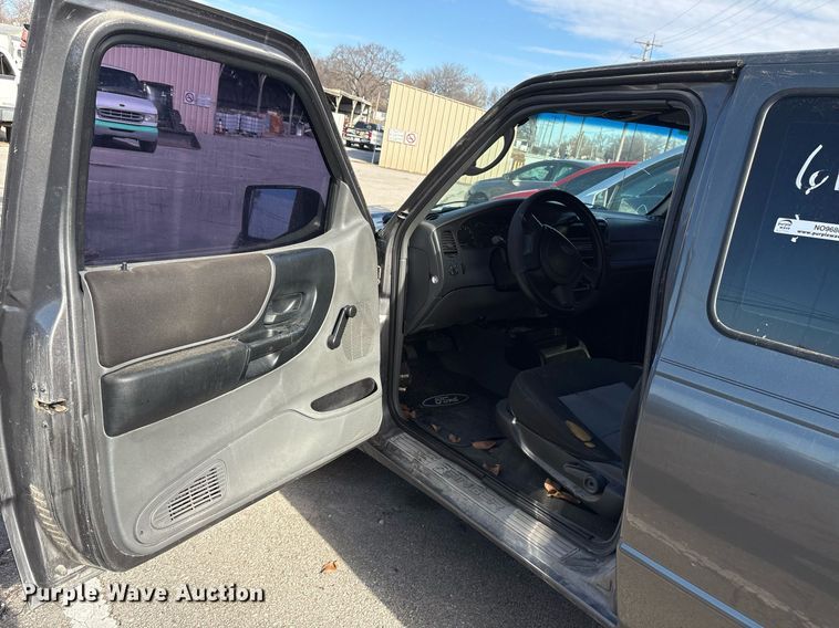 image for item NO9686 2006 Ford Ranger SuperCab pickup truck